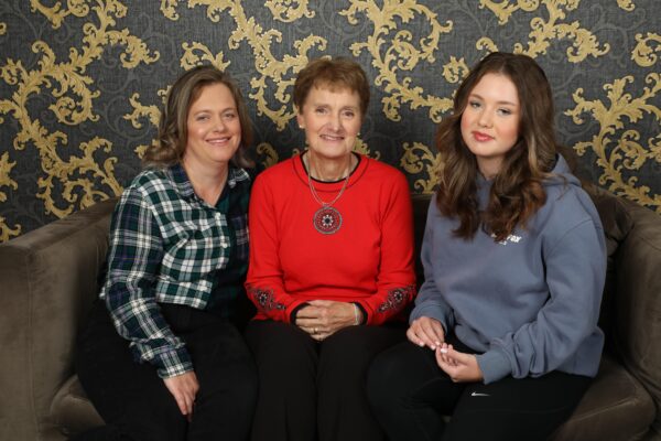 Group and family Session - Image 3