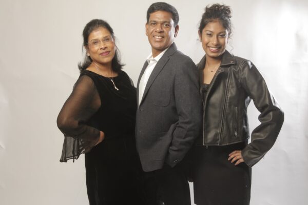 Group and family Session - Image 2